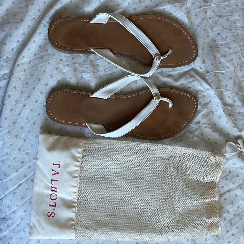 Talbots flat summer sandals size 10